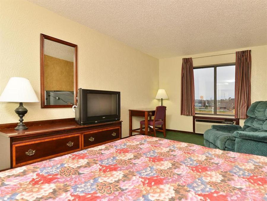 Days Inn By Wyndham Ozark Springfield Exterior foto